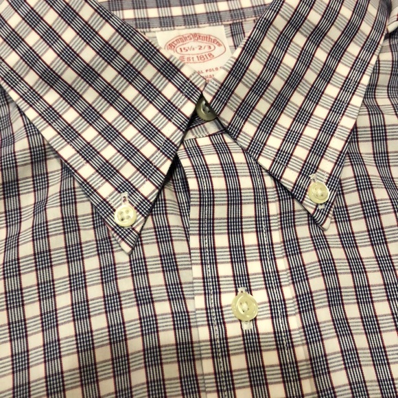 Brooks Brothers button down size 15 1/2 x 32 - Picture 3 of 4